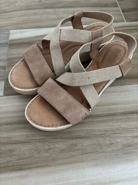 Born Paley Tan Leather & Suede Cross Comfort Sandals 9